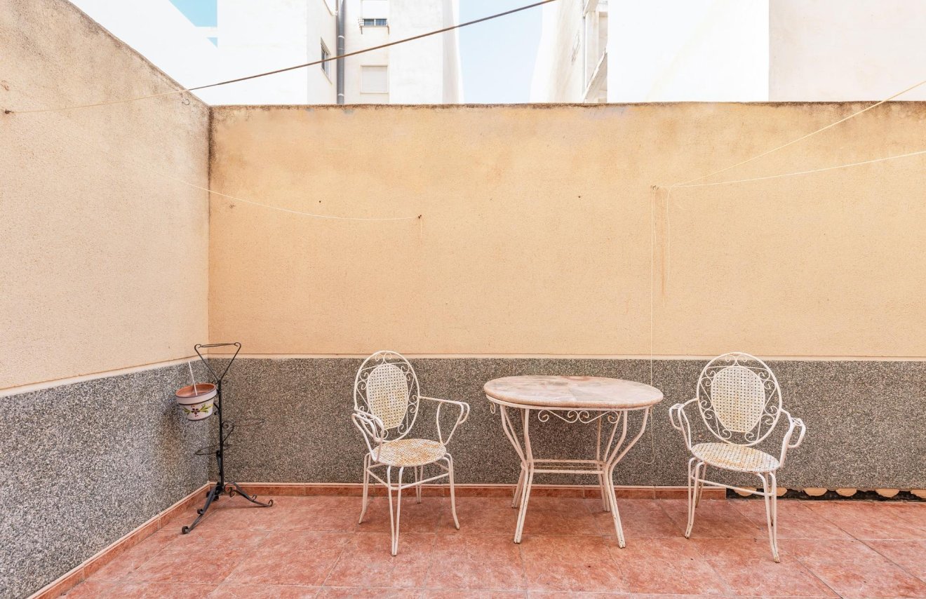 Reventa - Planta baja - Torrevieja - Estacion de autobuses