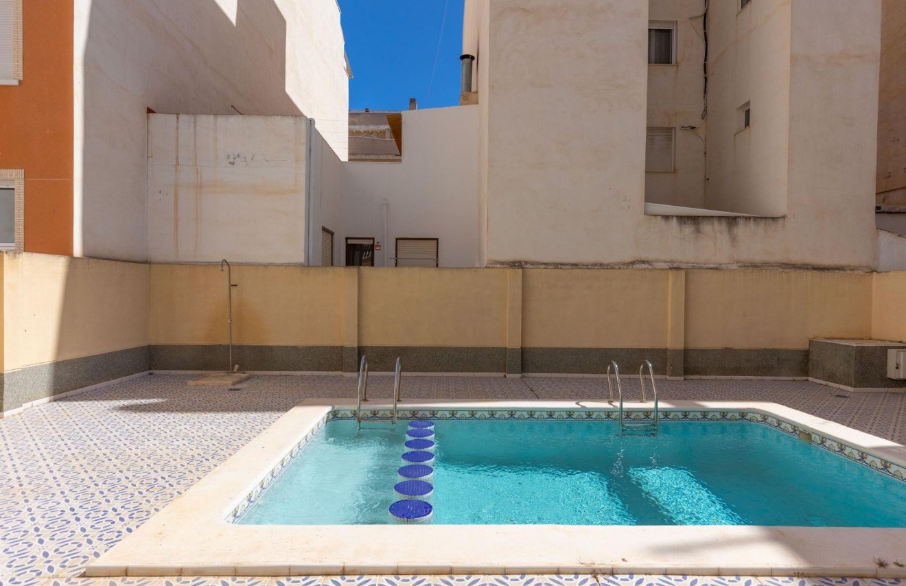 Reventa - Planta baja - Torrevieja - Estacion de autobuses