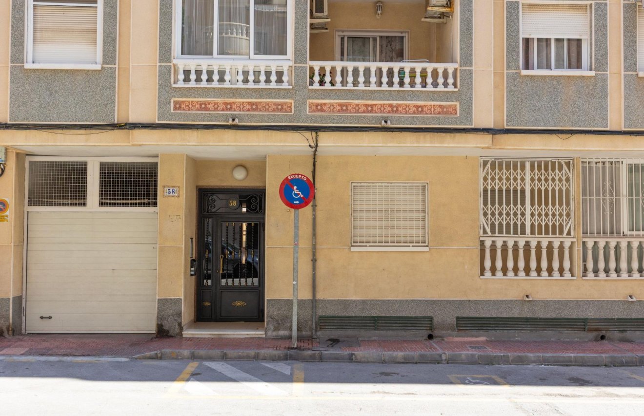 Reventa - Planta baja - Torrevieja - Estacion de autobuses