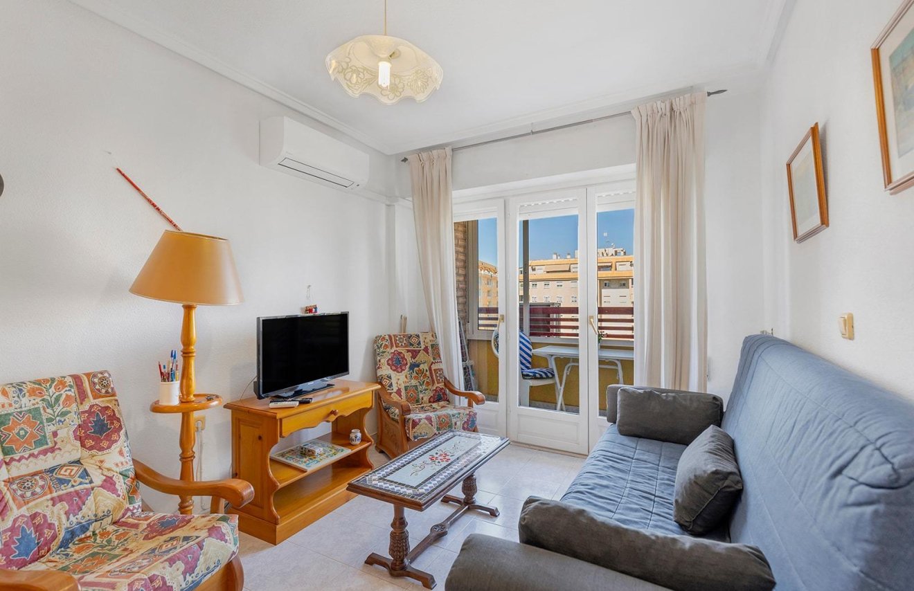 Reventa - Apartamento - Torrevieja - Estacion de autobuses