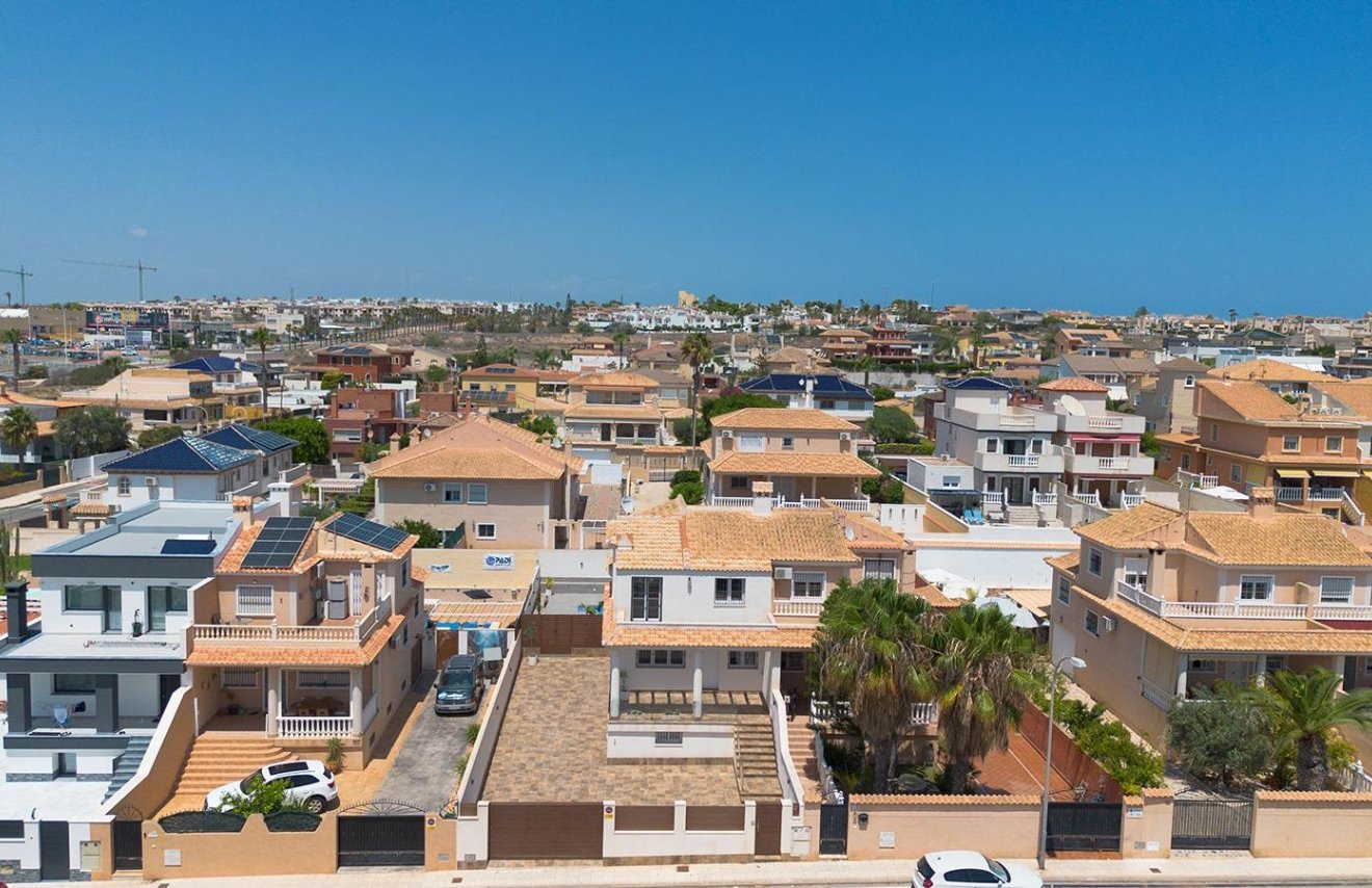 Reventa - Villa - Torrevieja - Aguas Nuevas