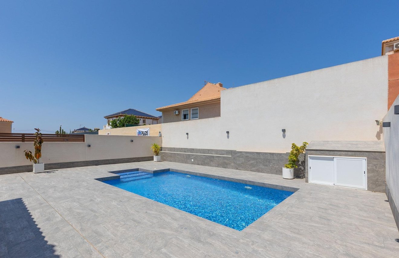 Reventa - Villa - Torrevieja - Aguas Nuevas