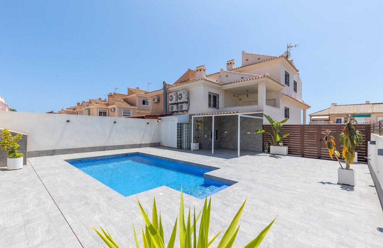 Reventa - Villa - Torrevieja - Aguas Nuevas