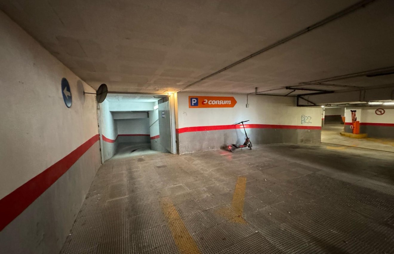 Reventa - Garaje - Torrevieja - Centro