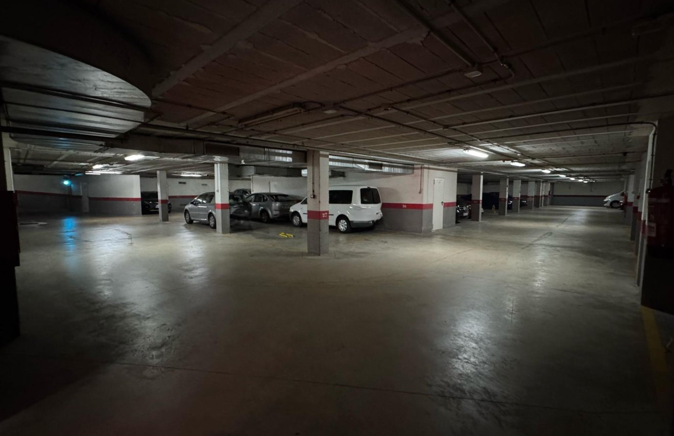 Reventa - Garaje - Torrevieja - Centro