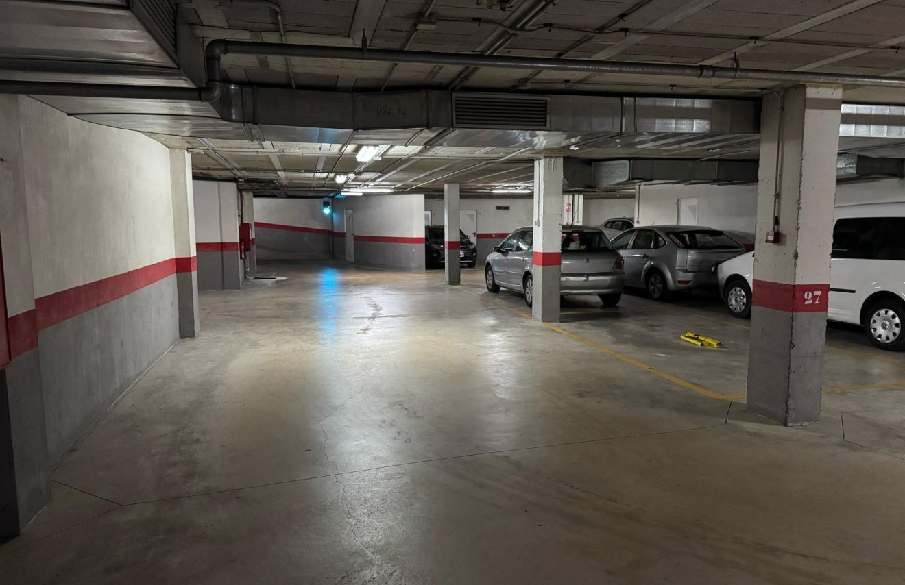 Reventa - Garaje - Torrevieja - Centro