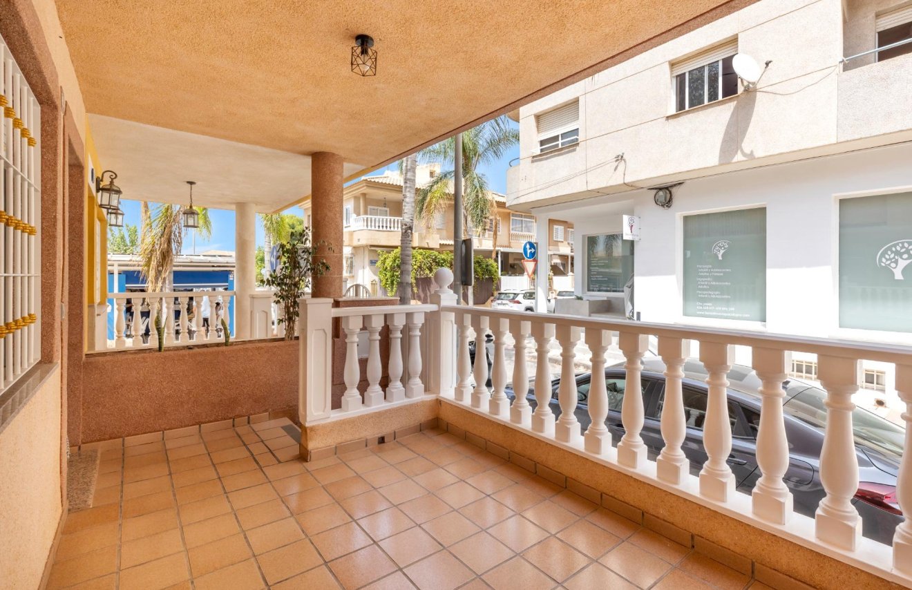 Reventa - Casa Tipo Dúplex - Los Alcázares - Centro