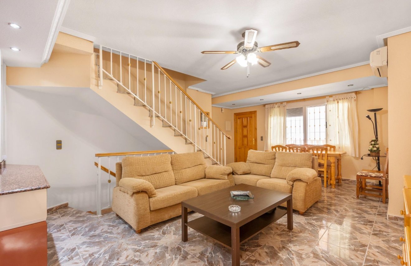 Reventa - Casa Tipo Dúplex - Los Alcázares - Centro