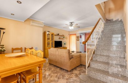 Reventa - Casa Tipo Dúplex - Los Alcázares - Centro