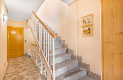 Reventa - Casa Tipo Dúplex - Los Alcázares - Centro