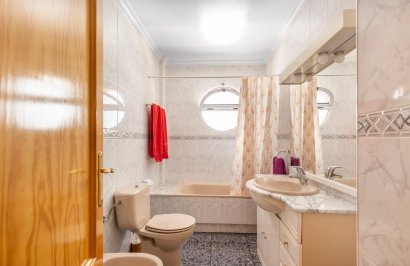 Reventa - Casa Tipo Dúplex - Los Alcázares - Centro