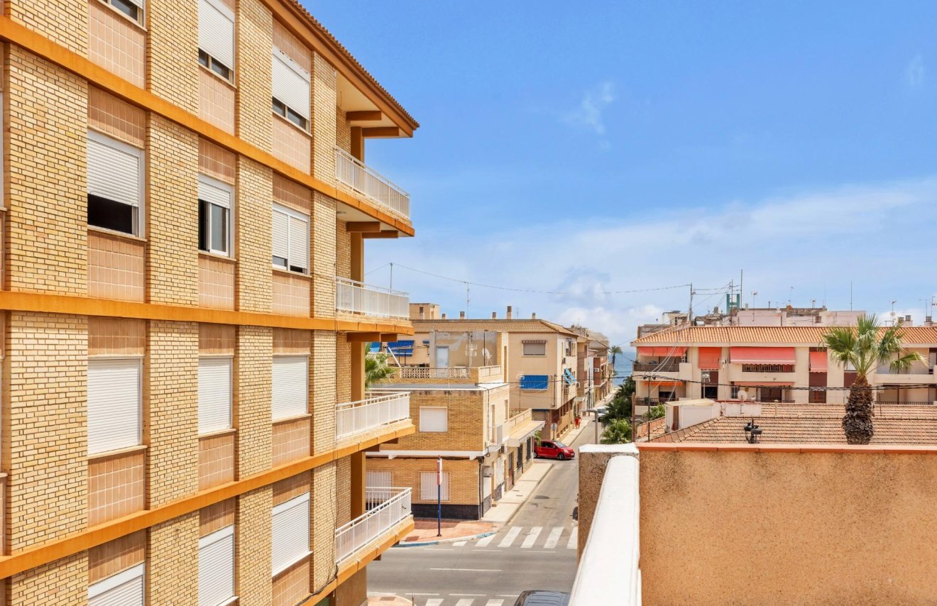 Reventa - Casa Tipo Dúplex - Los Alcázares - Centro