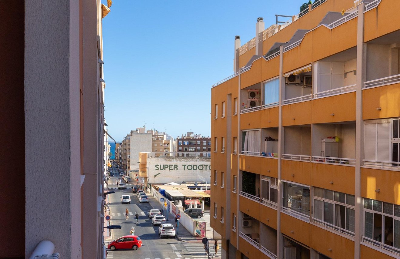 Reventa - Apartamento - Torrevieja - Estacion de autobuses