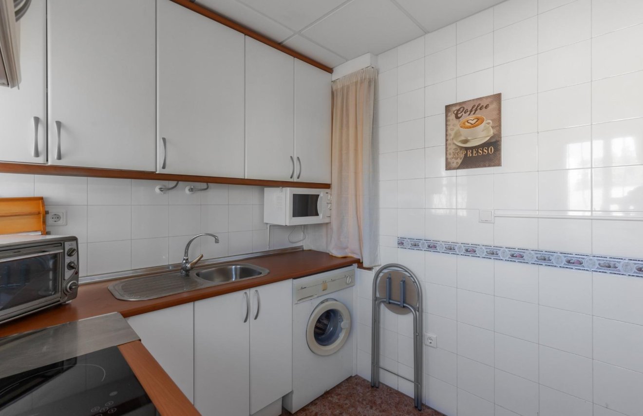 Resale - Piso - Torrevieja - Playa de los Locos