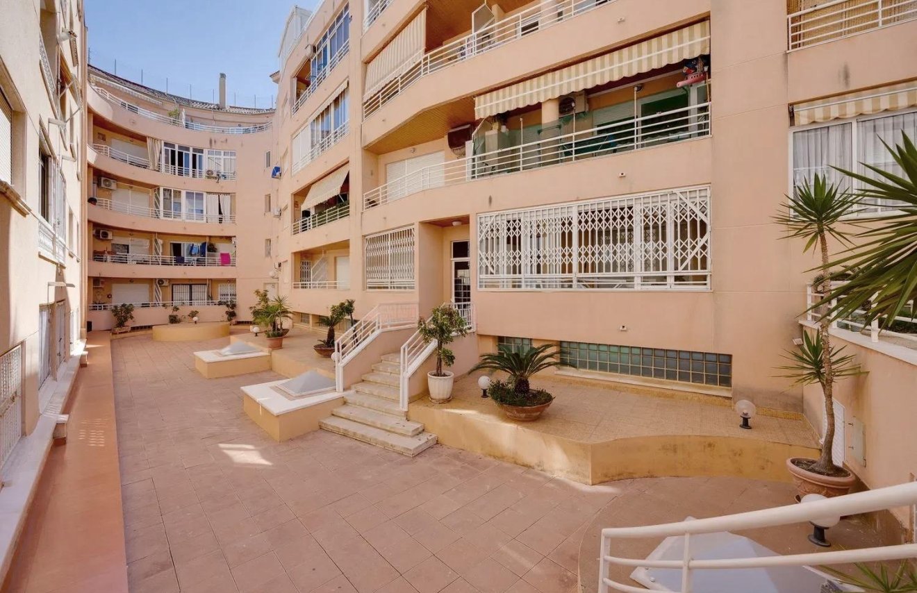 Reventa - Apartamento - Torrevieja - Playa del Cura