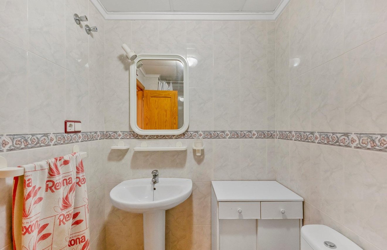 Reventa - Apartamento - Torrevieja - Estacion de autobuses
