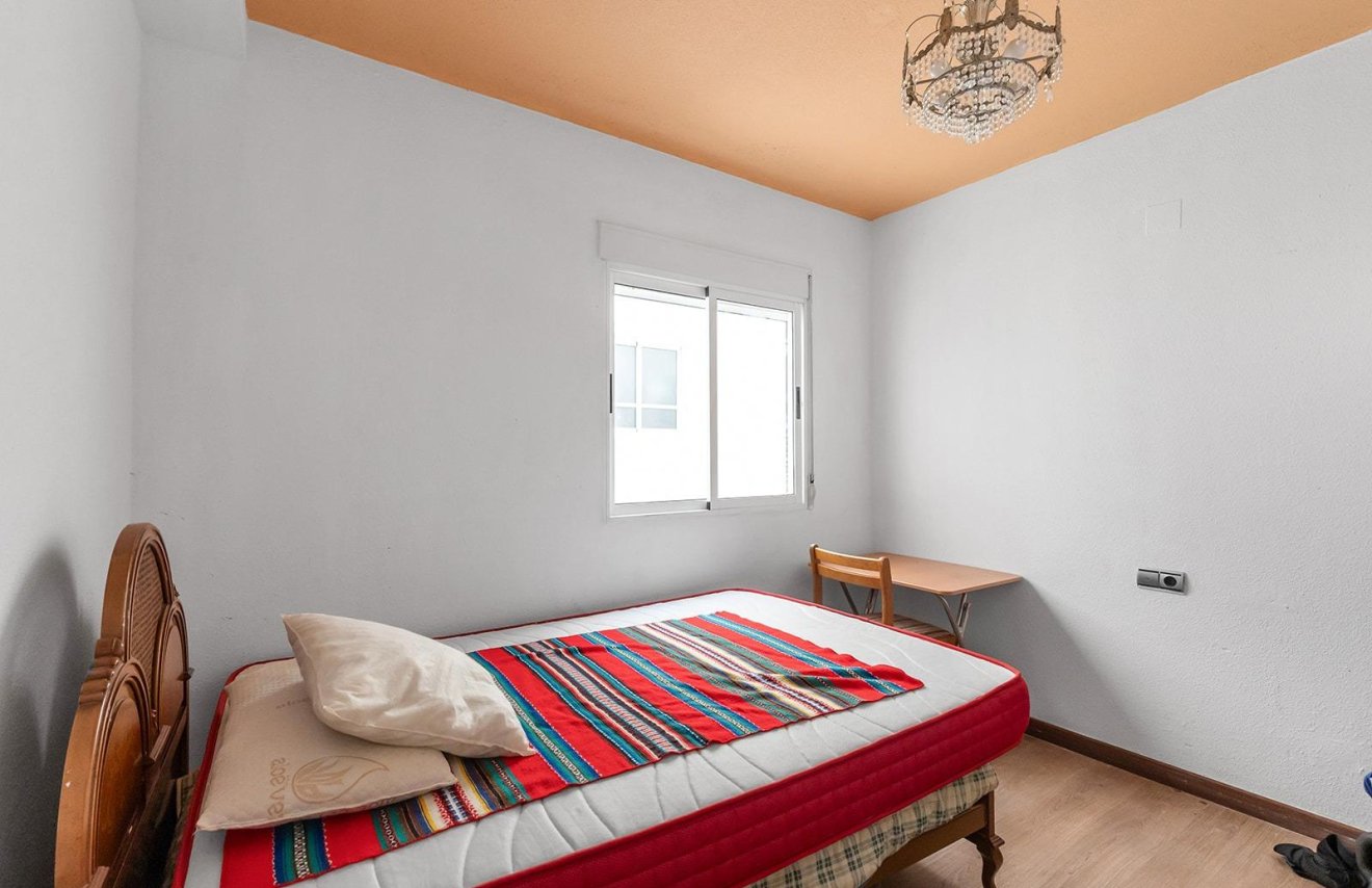 Reventa - Apartamento - Torrevieja - Estacion de autobuses