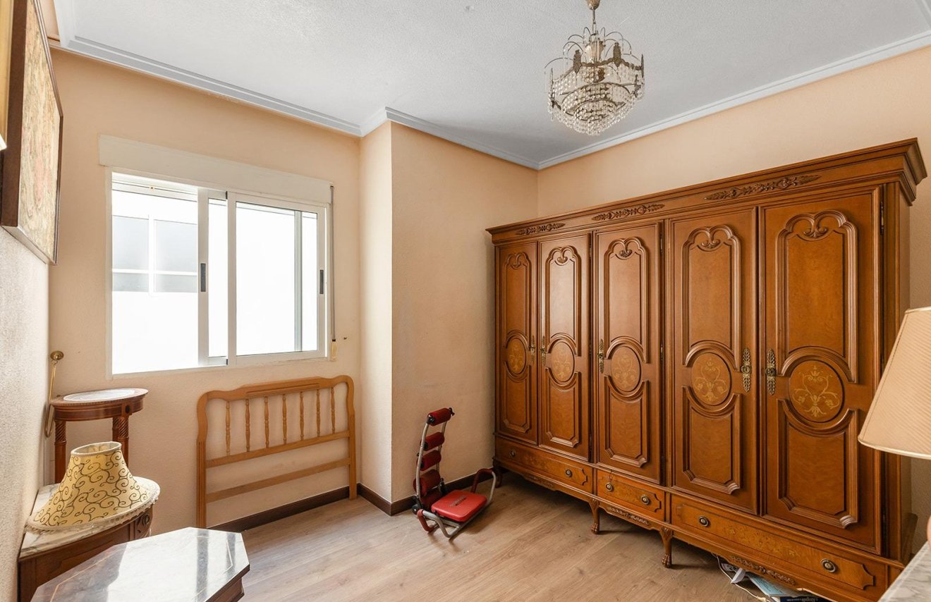 Reventa - Apartamento - Torrevieja - Estacion de autobuses