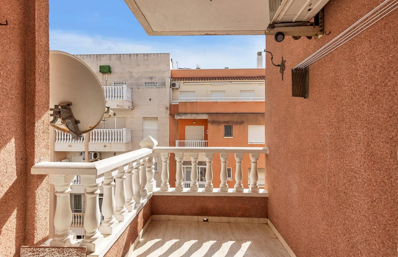 Reventa - Apartamento - Torrevieja - Estacion de autobuses