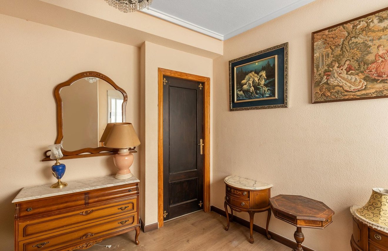 Reventa - Apartamento - Torrevieja - Estacion de autobuses