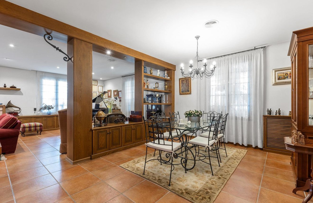 Reventa - Villa - Torrevieja - La veleta