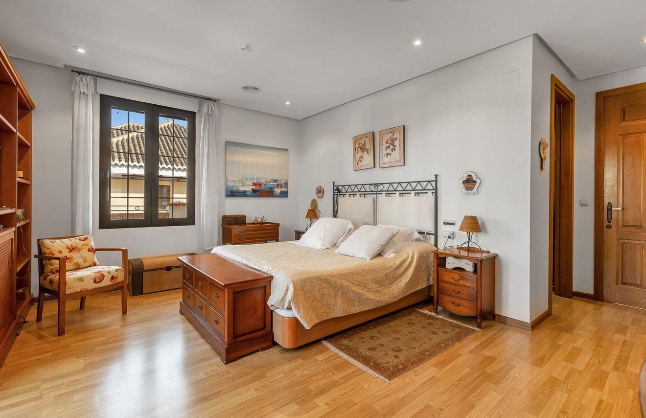 Reventa - Villa - Torrevieja - La veleta