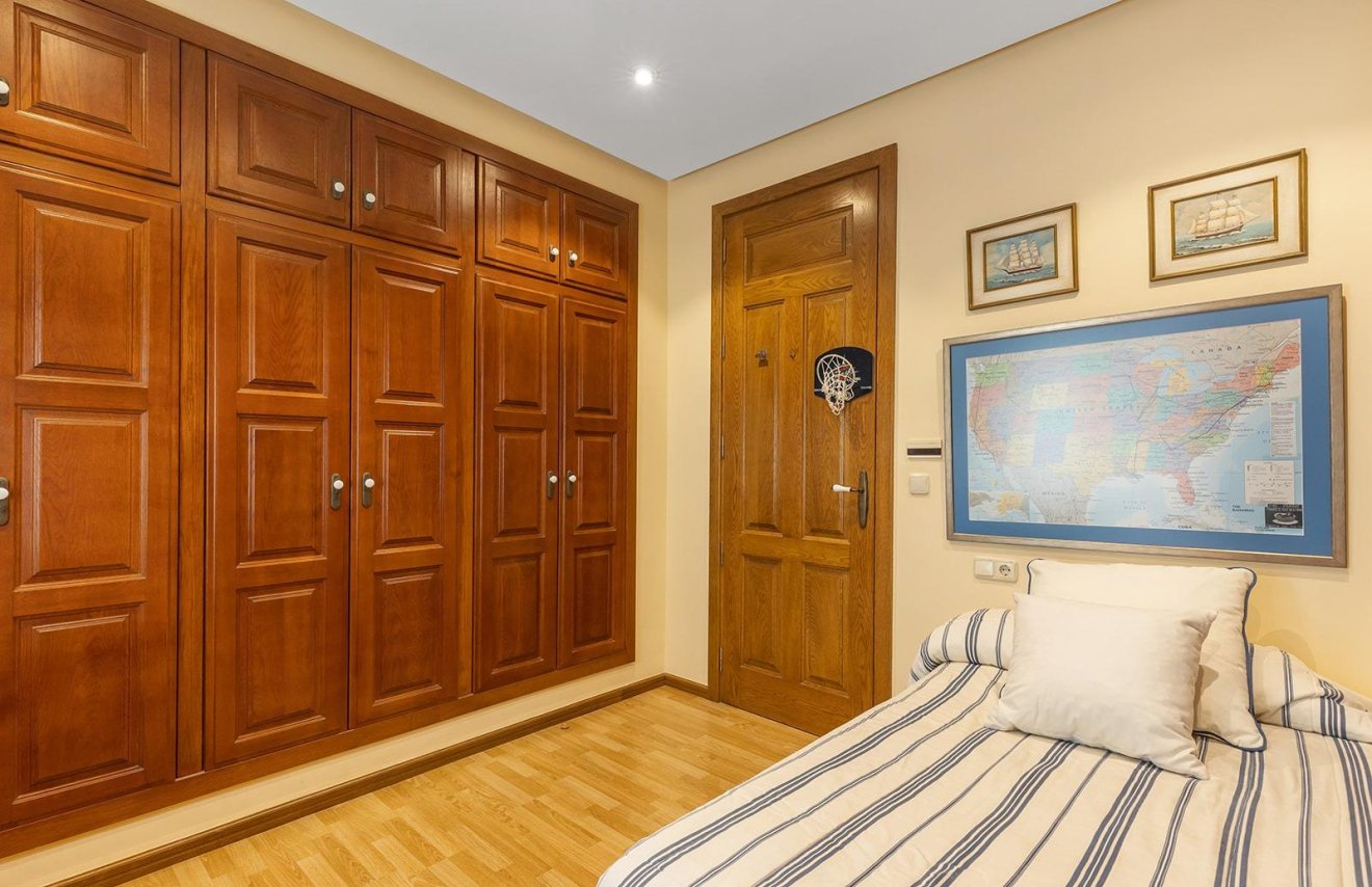 Reventa - Villa - Torrevieja - La veleta