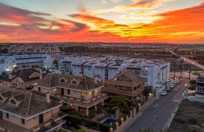 Reventa - Villa - Torrevieja - La veleta