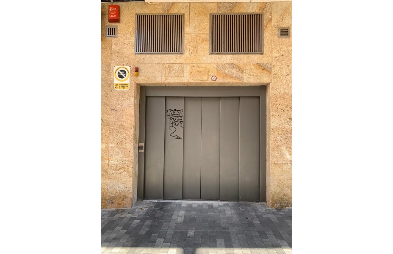 Reventa - Garaje - Torrevieja - Playa del Cura