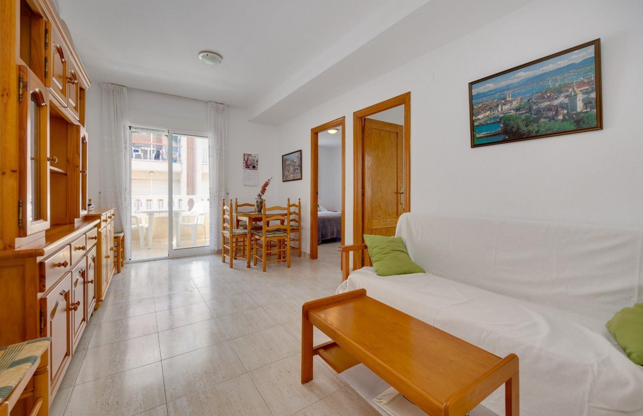 Reventa - Apartamento - Torrevieja - Playa del Cura
