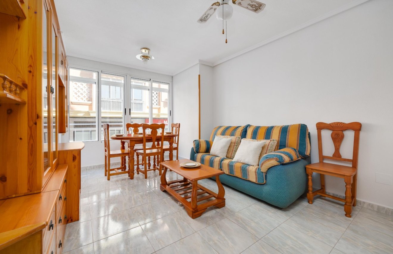 Reventa - Apartamento - Torrevieja - Playa del Cura