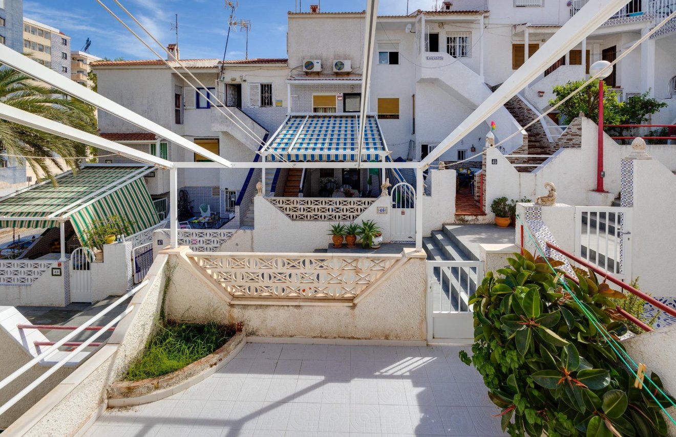 Resale - Bungalow Planta Baja - Torrevieja - Cabo cervera