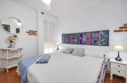 Resale - Bungalow Planta Baja - Torrevieja - Cabo cervera