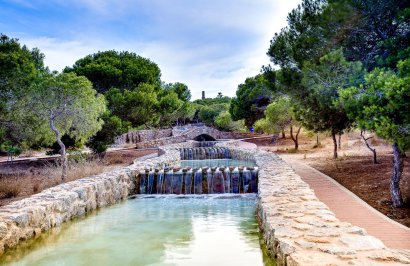 Resale - Bungalow Planta Baja - Torrevieja - Cabo cervera