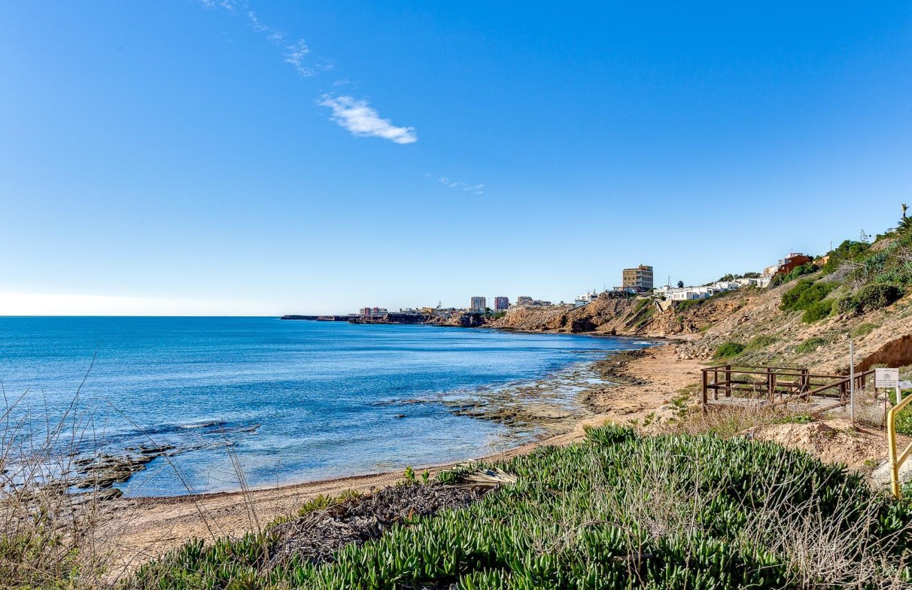 Resale - Bungalow Planta Baja - Torrevieja - Cabo cervera