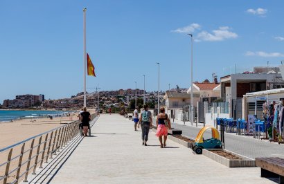 Resale - Bungalow Planta Baja - Torrevieja - Cabo cervera