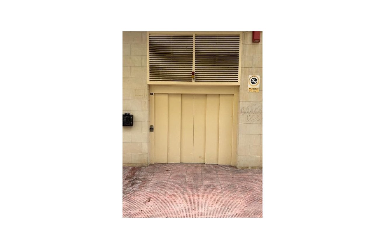 Reventa - Garaje - Torrevieja - Acequion