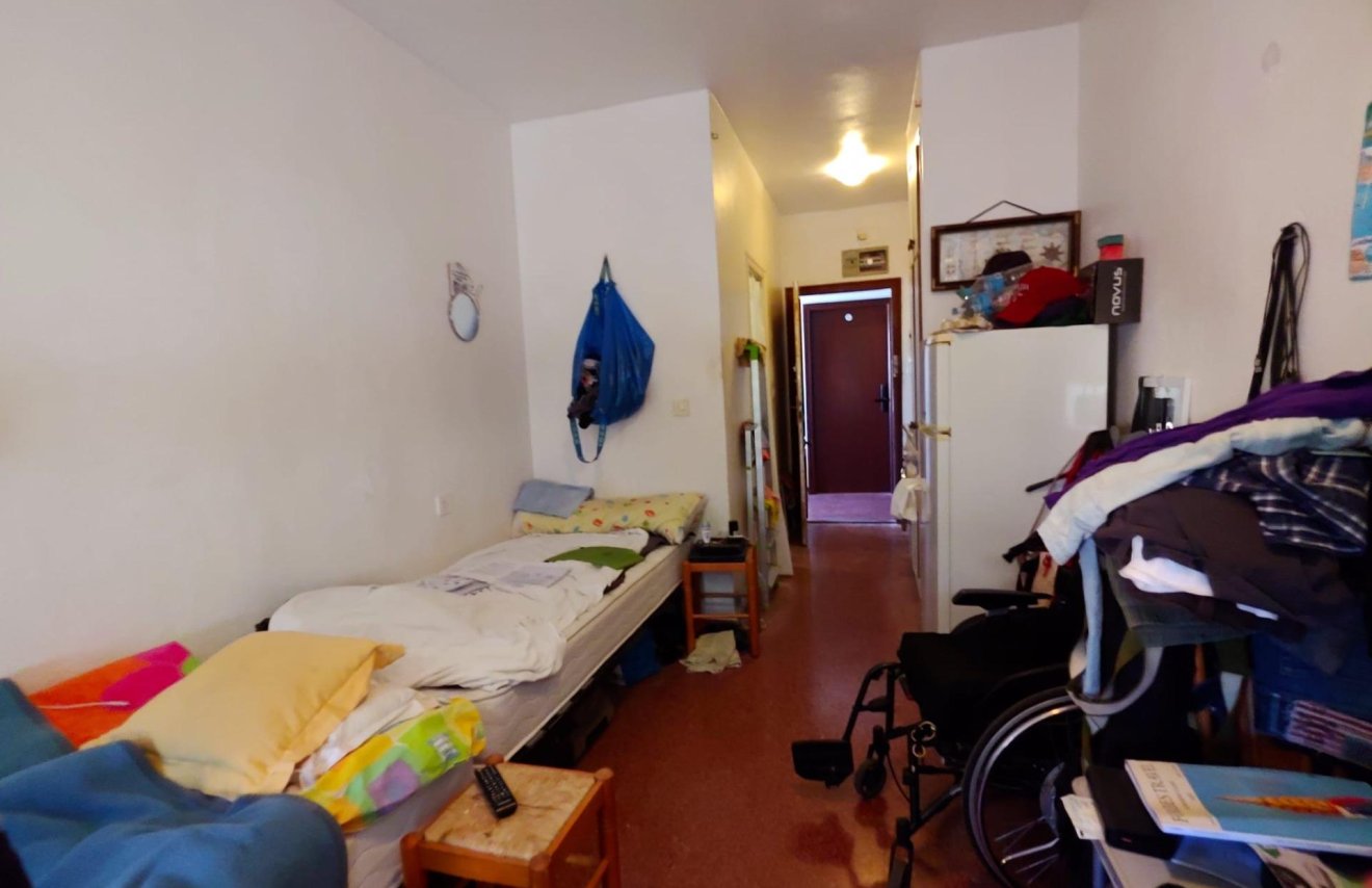 Reventa - Estudio - Torrevieja - Centro