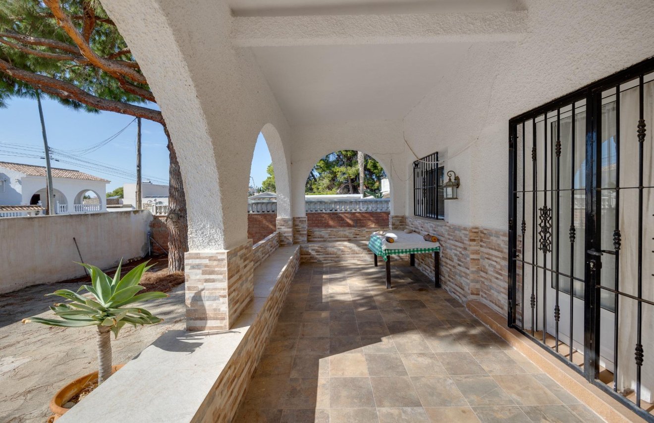 Reventa - Chalet - Torrevieja - Los balcones