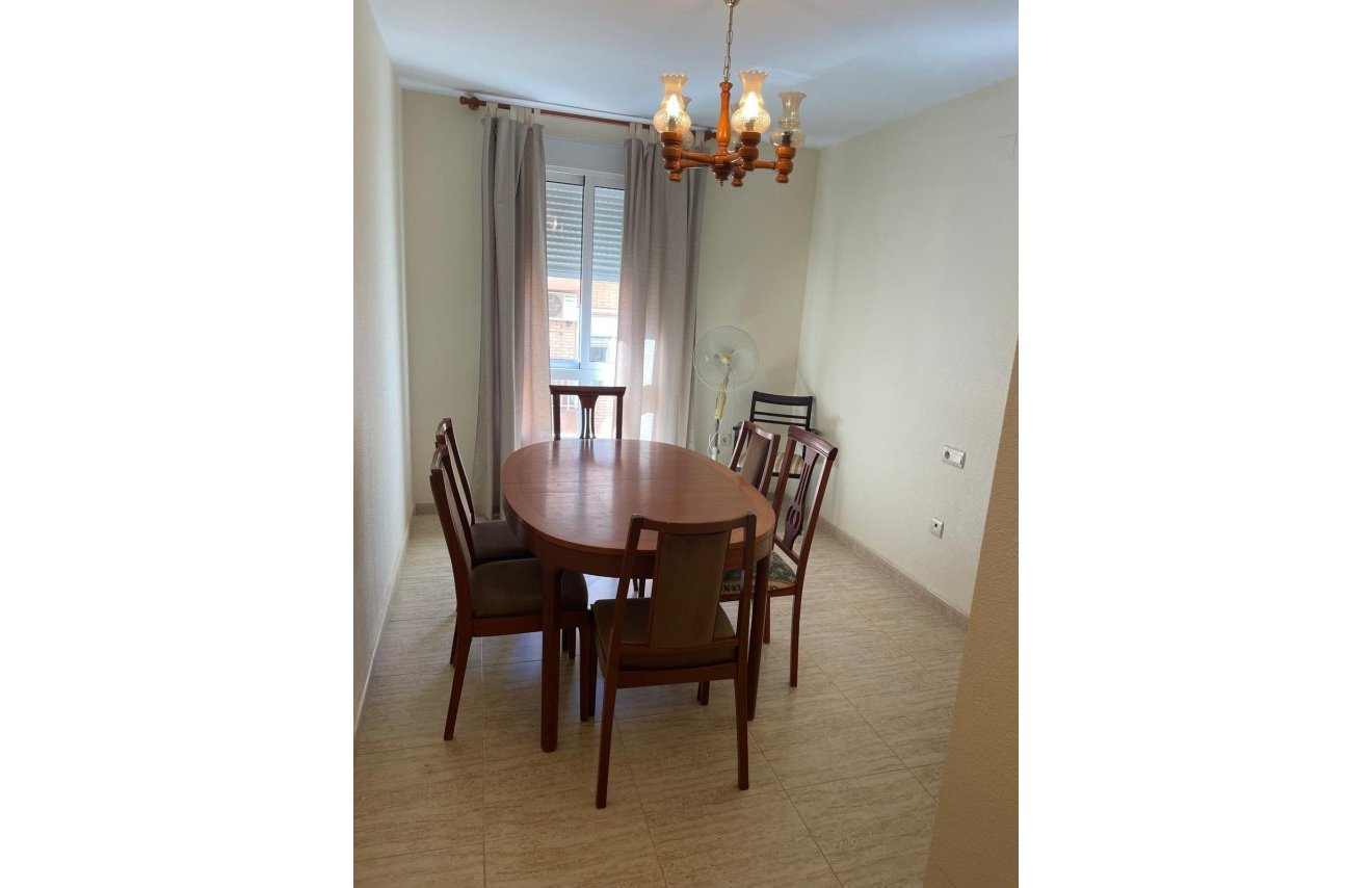 Reventa - Piso - Los Montesinos - Pueblo 8