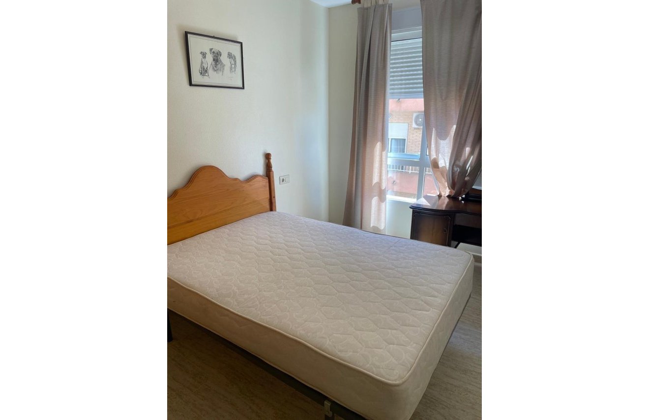 Reventa - Piso - Los Montesinos - Pueblo 8