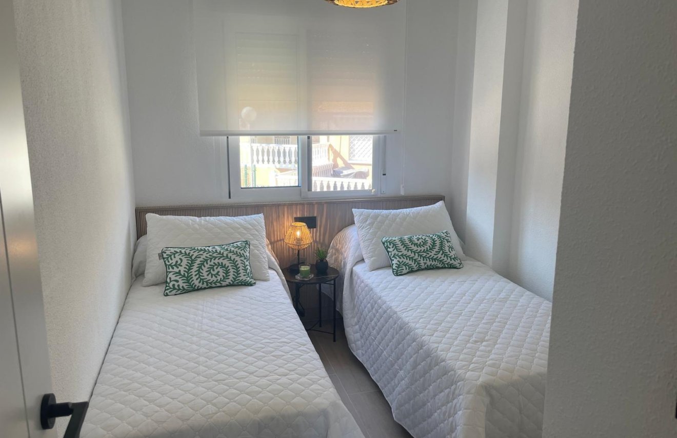 Reventa - Bungalow Planta Alta - Torrevieja - Miramar - Torre del Moro