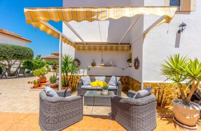 Reventa - Villa - San Miguel de Salinas - Ciudad de las comunicaciones