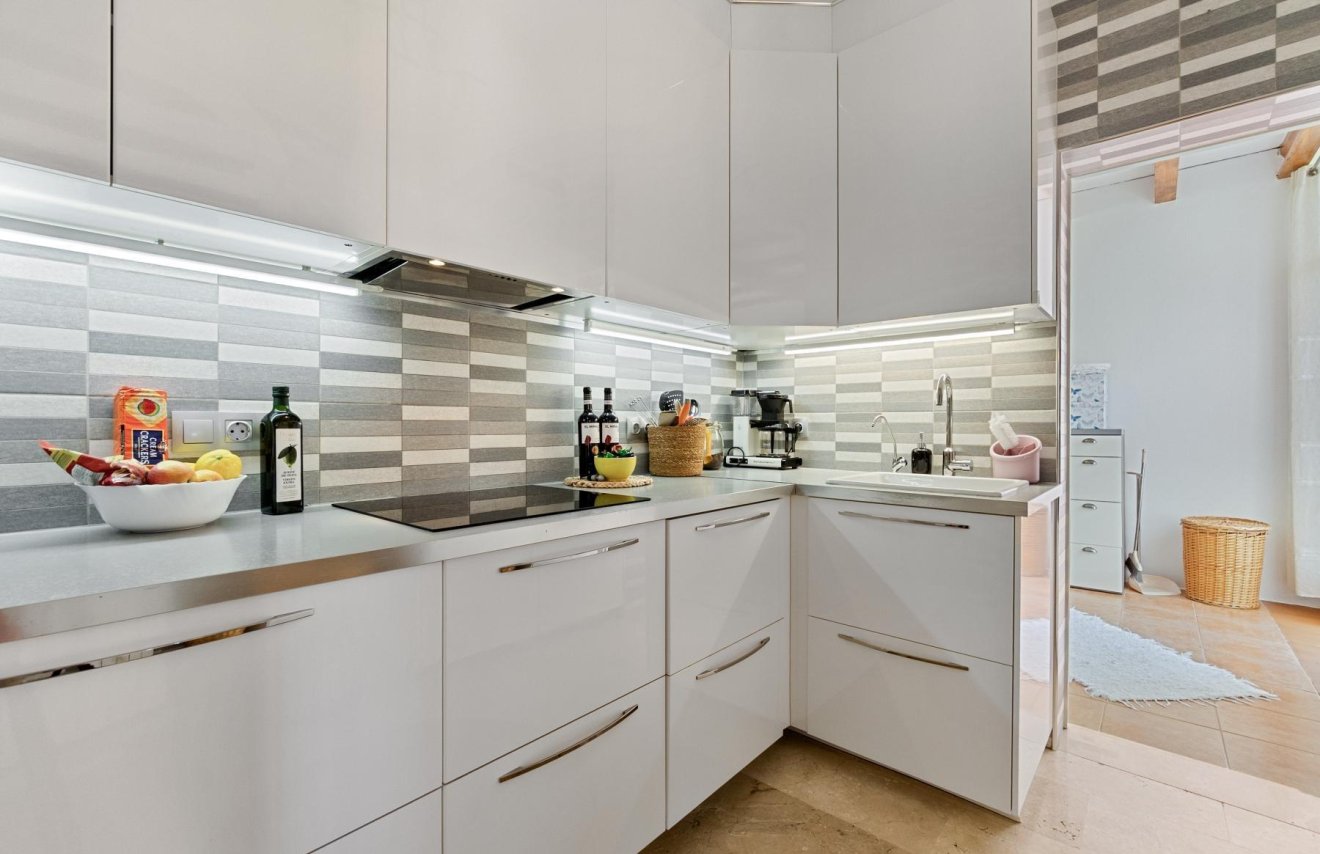 Reventa - Villa - San Miguel de Salinas - Ciudad de las comunicaciones