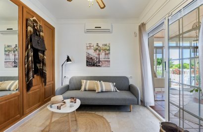 Reventa - Villa - San Miguel de Salinas - Ciudad de las comunicaciones