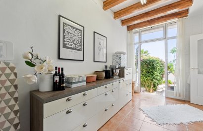 Reventa - Villa - San Miguel de Salinas - Ciudad de las comunicaciones