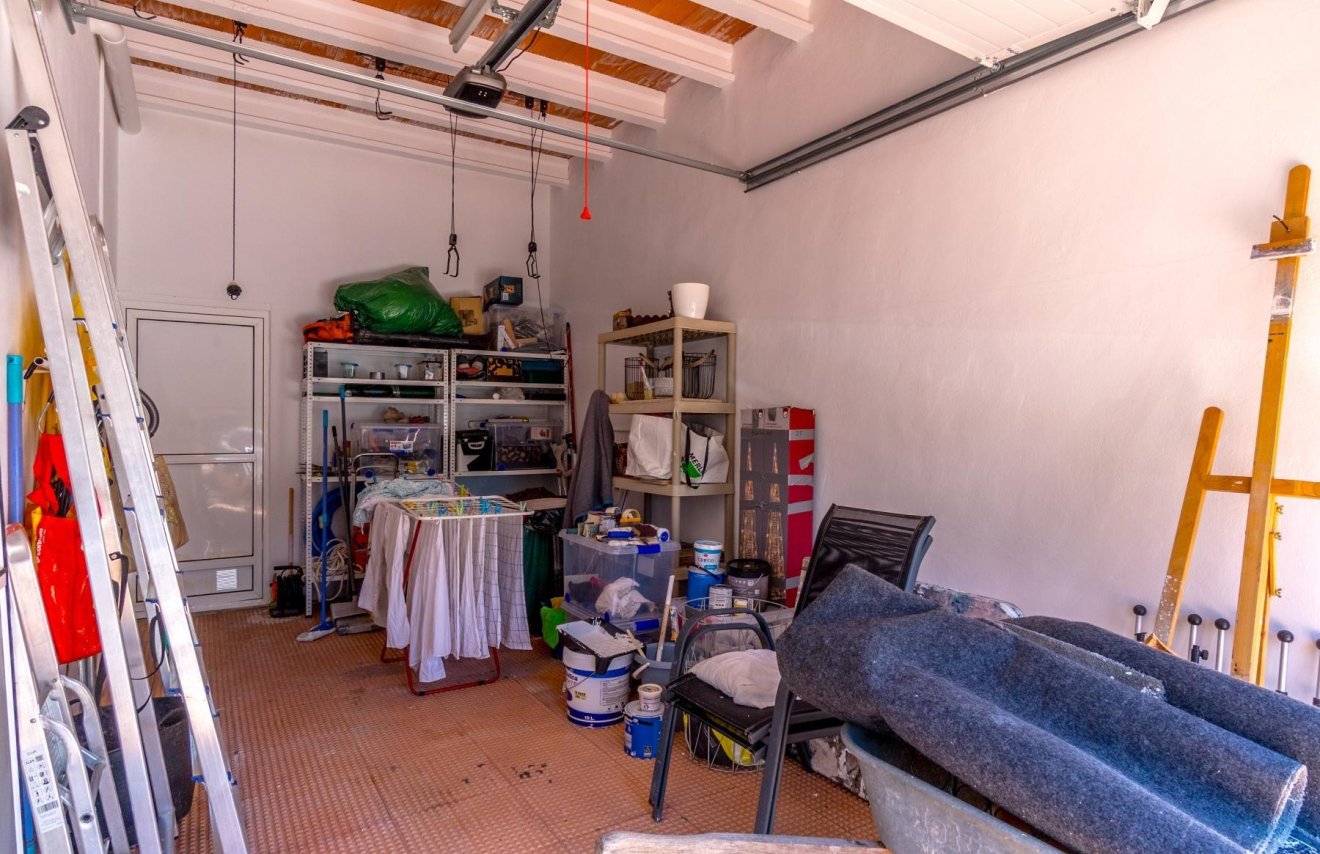 Reventa - Villa - San Miguel de Salinas - Ciudad de las comunicaciones