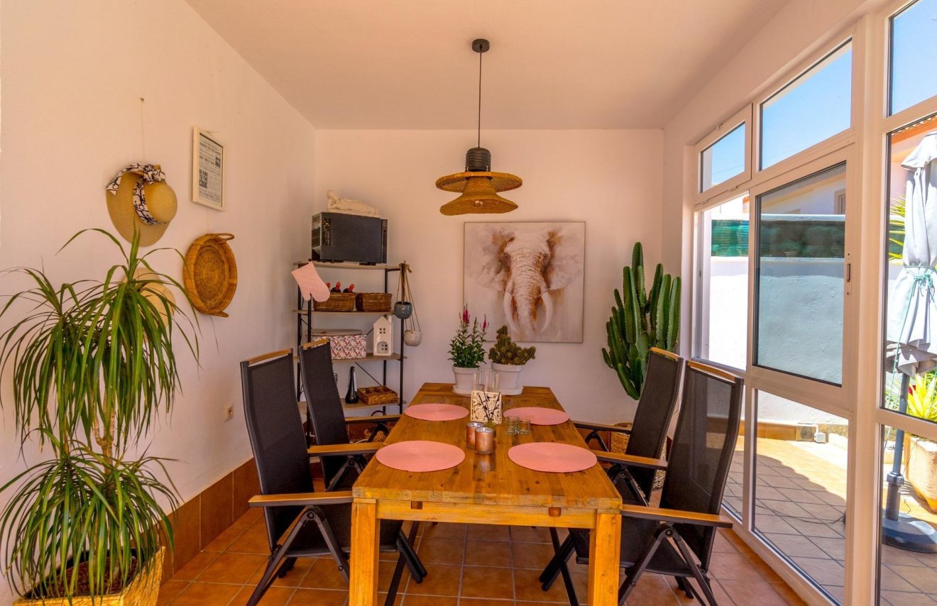 Reventa - Villa - San Miguel de Salinas - Ciudad de las comunicaciones