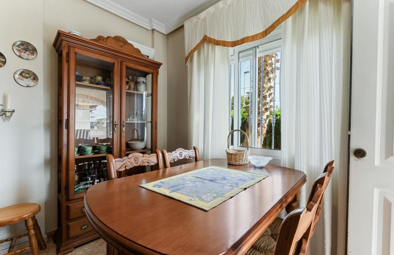 Revente - Chalet - Torrevieja - Zona los Frutales