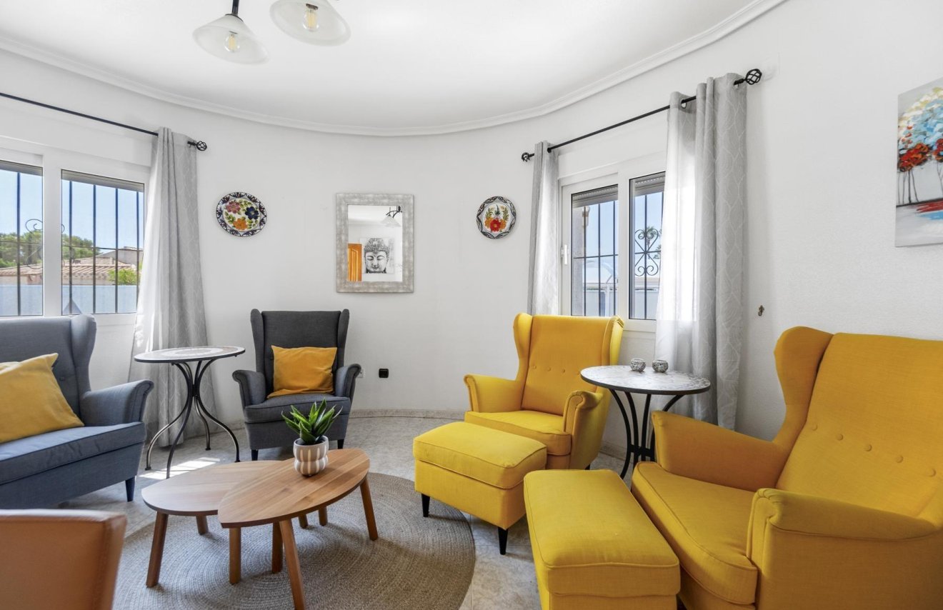 Reventa - Villa - Orihuela Costa - Playa Flamenca